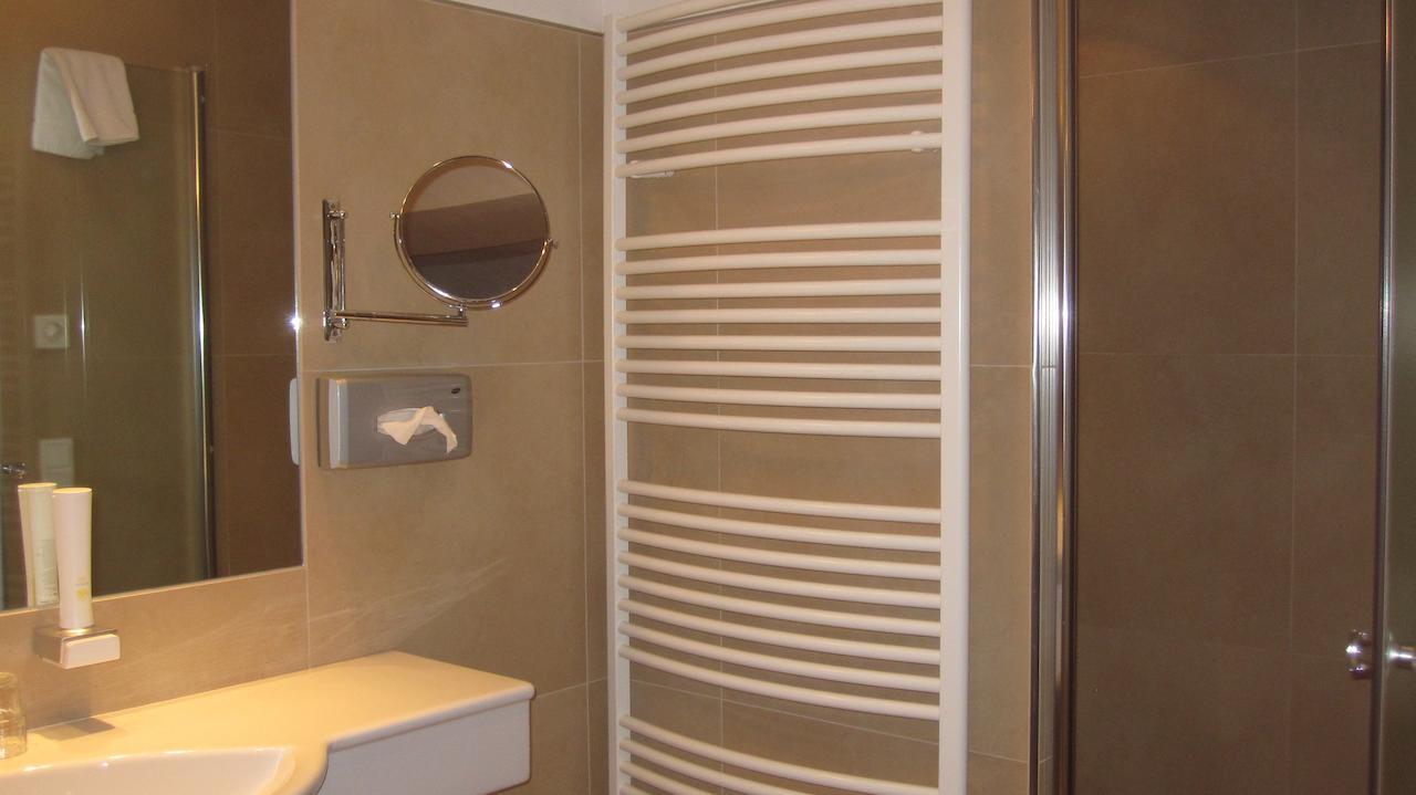 Hotel Badhaus Zell am See Room photo
