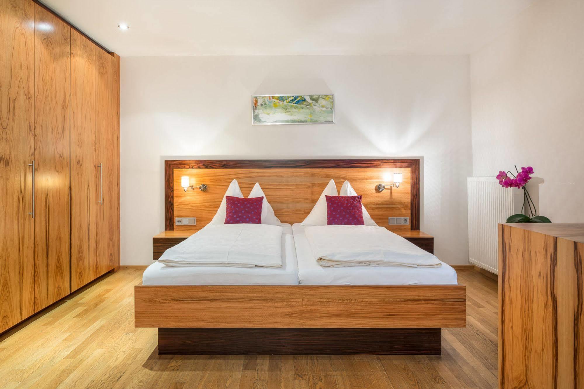 Hotel Badhaus Zell am See Exterior photo